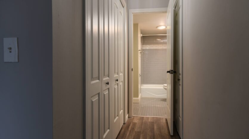 1551 Ashland Ave #101 Des Plaines , Illinois