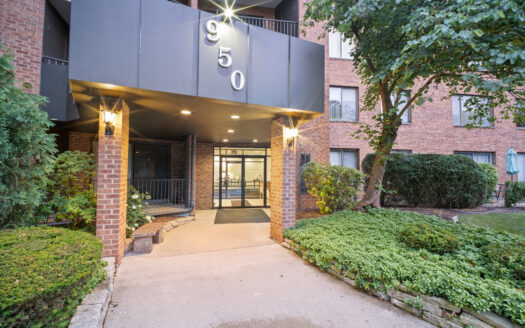 950 E Wilmette Rd #227 Palatine, Illinois